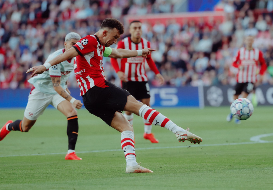 PSV Eindhoven vs Shakhtar Donetsk (23:45 - 10/09)