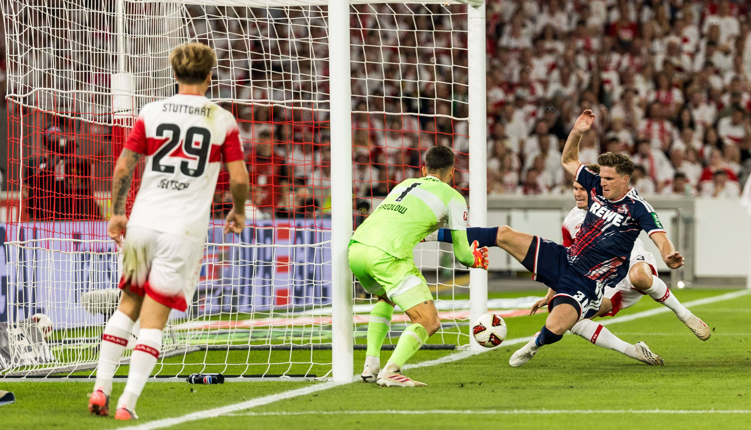 VfB Stuttgart vs FC Köln (01:30 – 05/09)